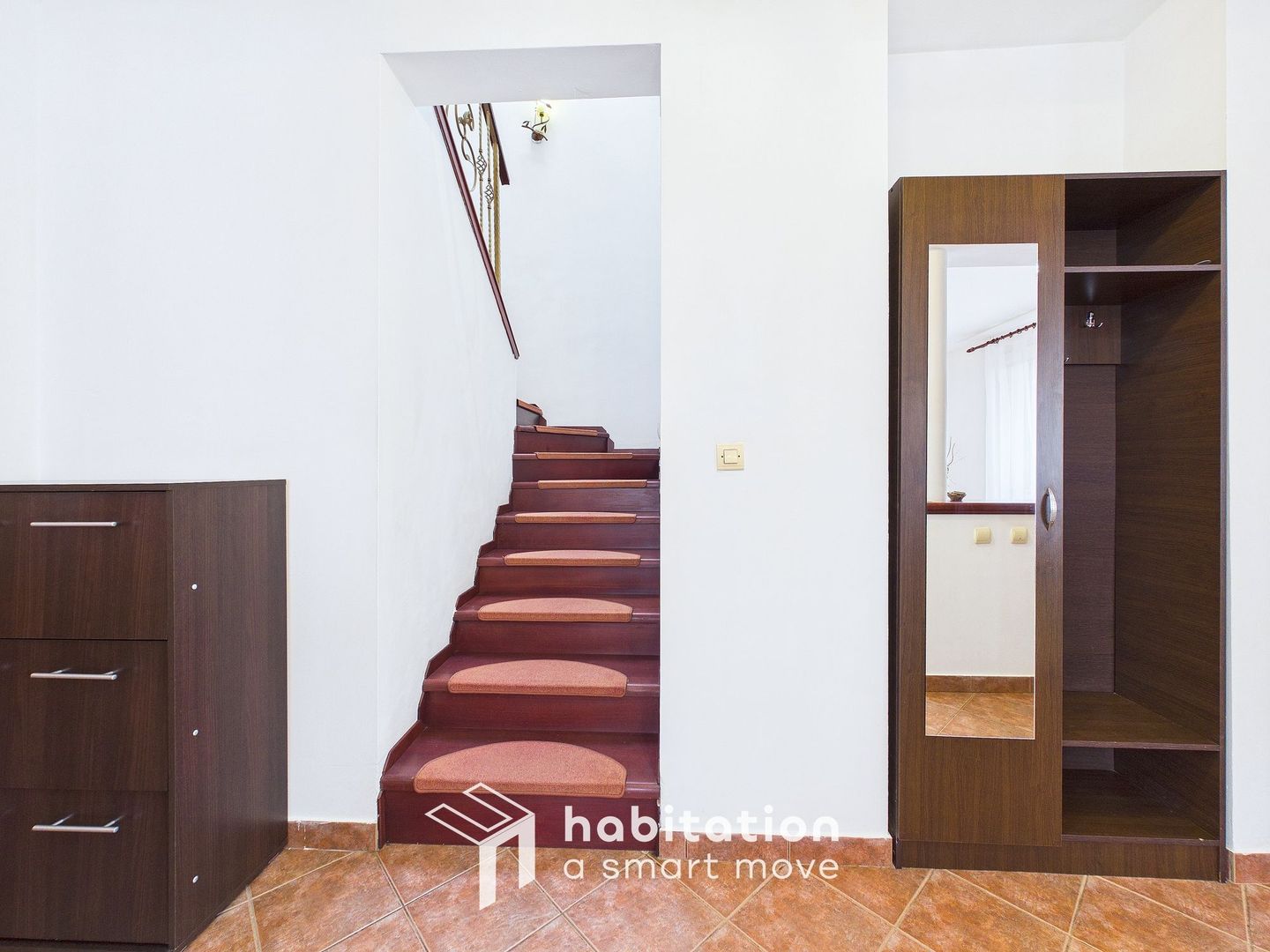 Casă ideală familie sau birou, cu curte și garaj | Braytim - Fratelia - Poză 11