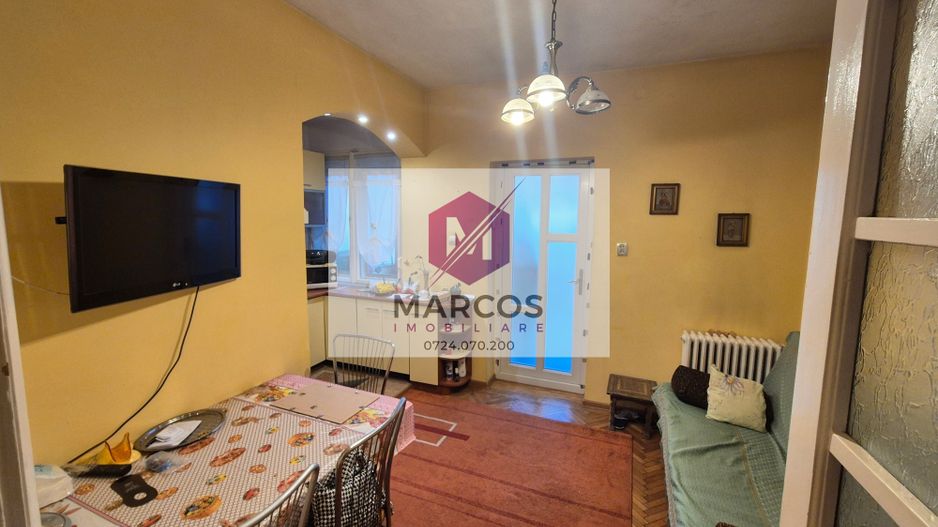 Vand casa 2 camere Moroasa - Poză 3