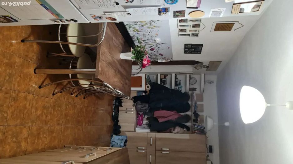 Apartament 3 camere, etaj intermediar, zona Lipovei - Poză 3