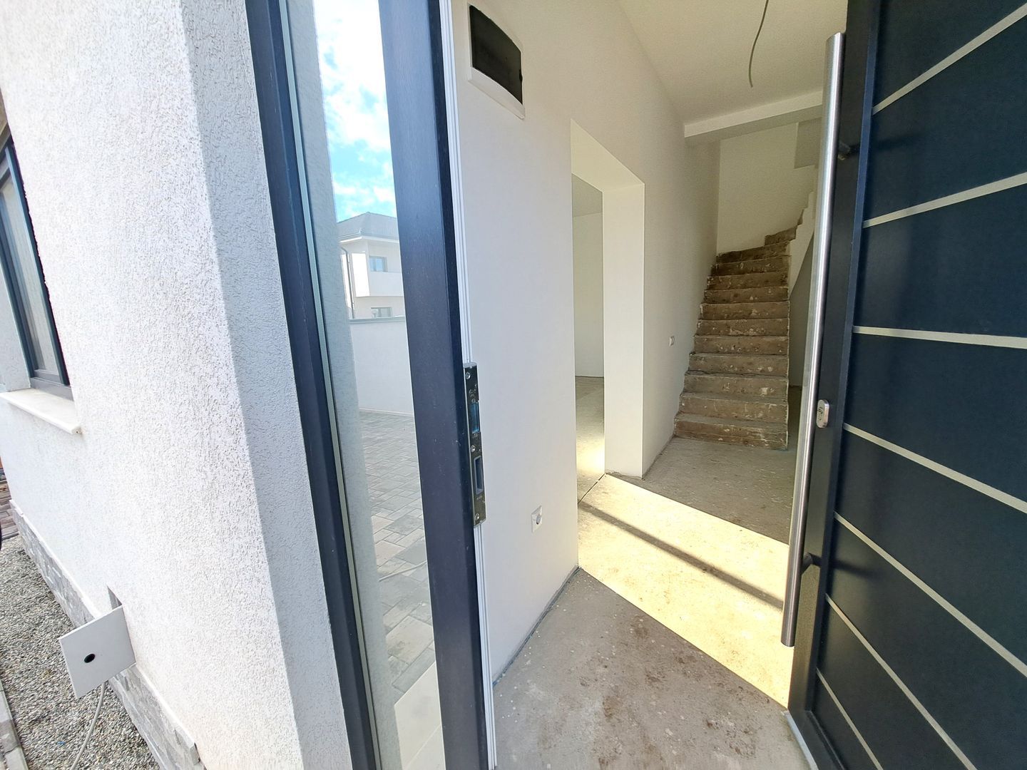Casa MODERNA cu etaj RETRAS, zona Triajului, Selimbar - Poză 3