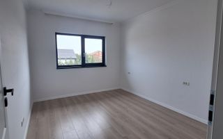 Duplex frumos cu arhitectura mediteraneana - Poză 23