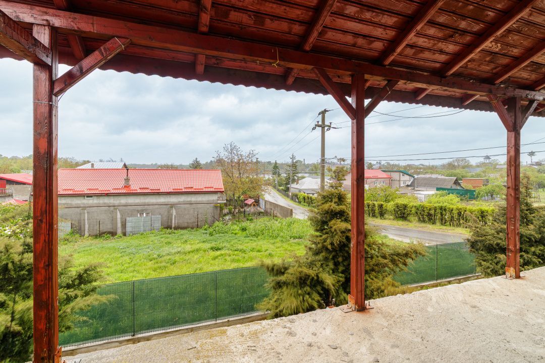Casă pentru familie, 7 camere, teren mare și vedere la lac – Periș  - Poză 11