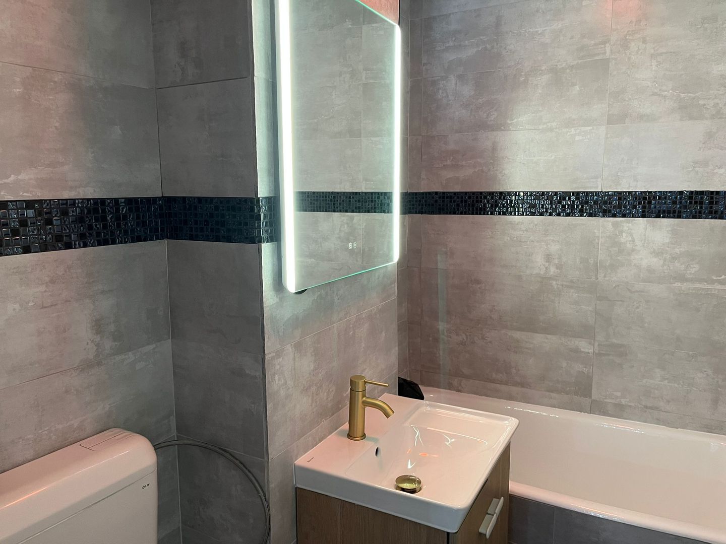 AP. 3 CAMERE - COLENTINA, BLOC REABILITAT, BUCATARIE INCHISA, MODERN - Poză 7