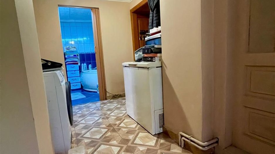 Casa cu 3 camere in Sacueni - Poză 2