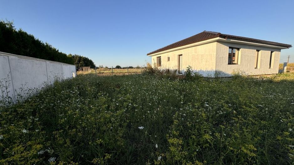 Casa semifinisata de vanzare Botiz - Poză 2