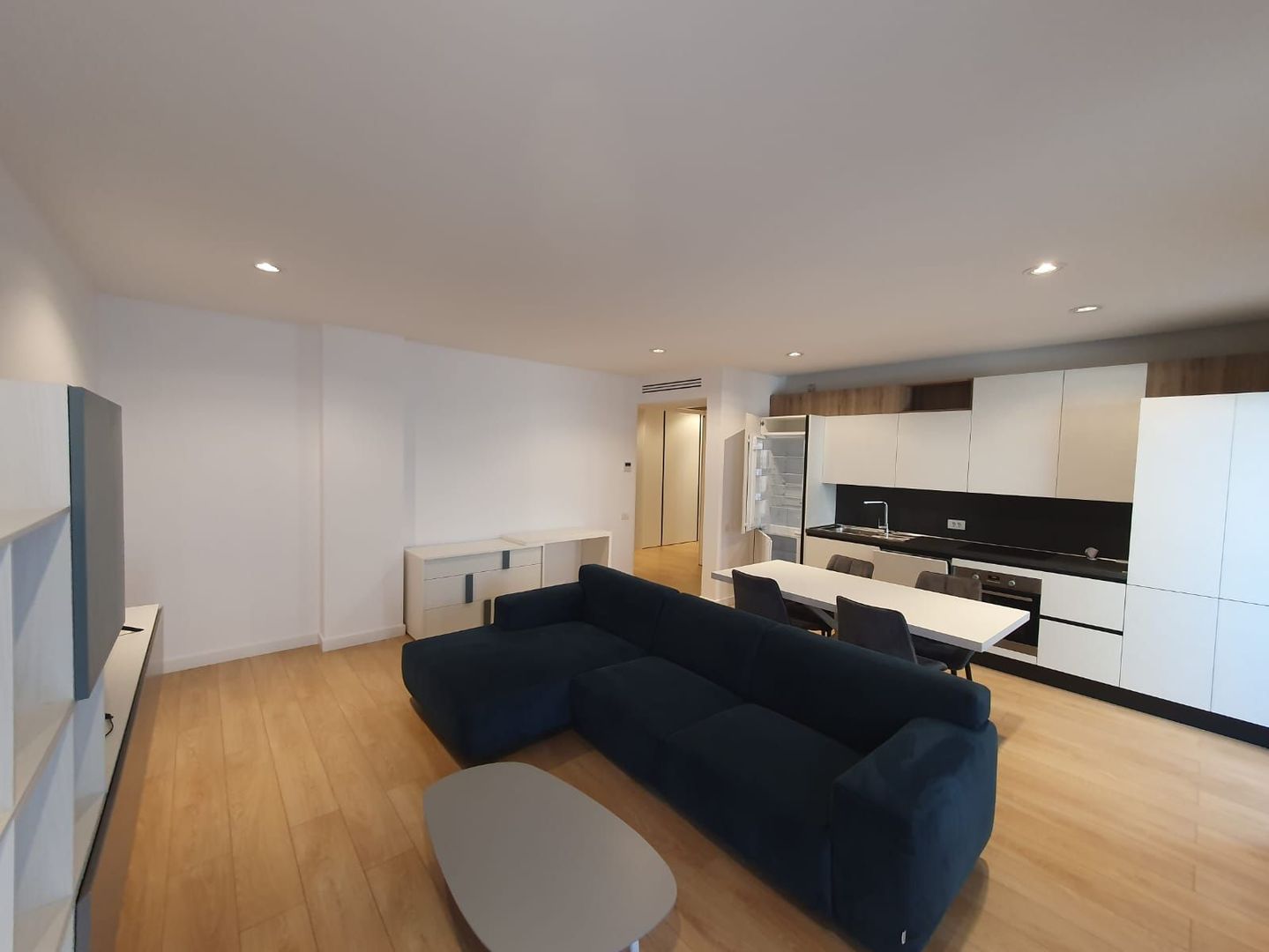 PROPRIETAR. 2 camere Baneasa Iancu Nicolae - Poză 2