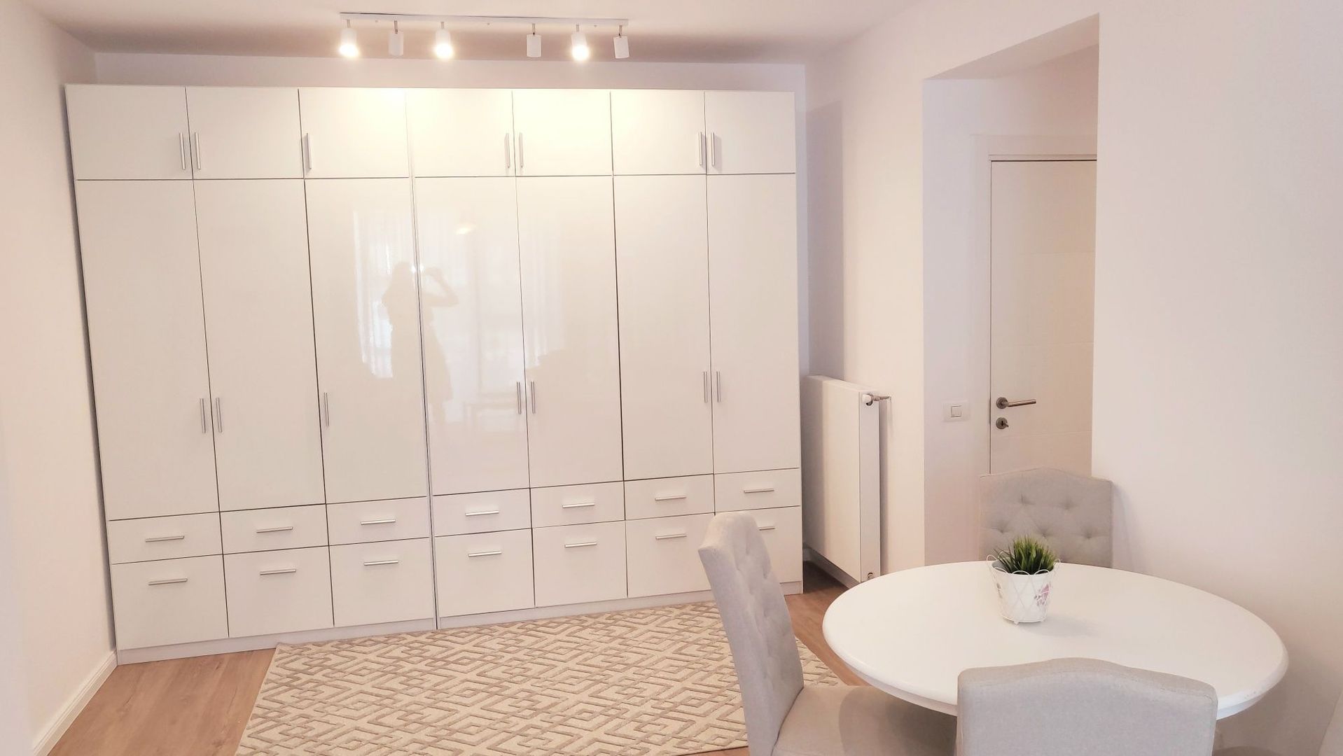 Inchiriez apartament Nou 3 camere Sisesti-Straulesti - Poză 4