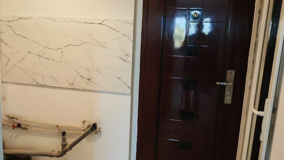 Garsoniera 22 mp,transformata din camera de camin,recent renovata. - Poză 3