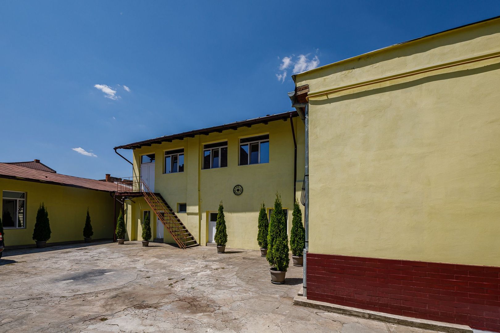 Hala P-ta Maria | Suprafata 276 mp | Acces auto - Finisat la cheie - Poză 3