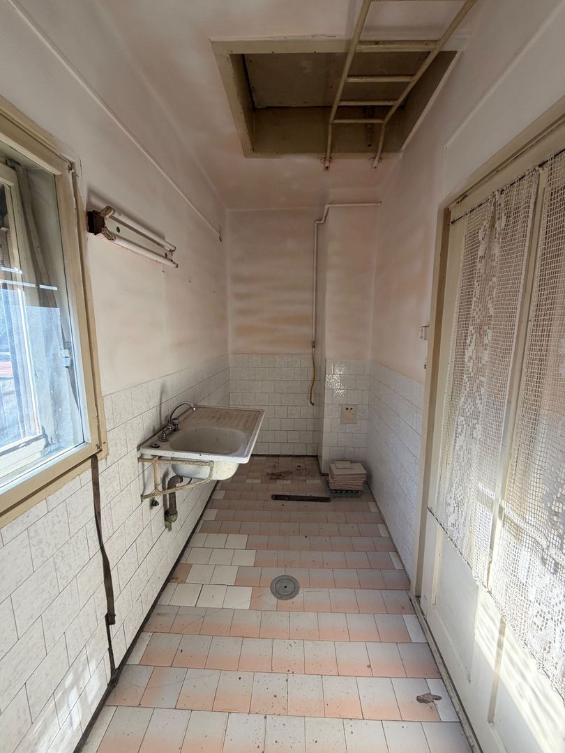 TRADITIE SI FARMEC TRANSILVANEAN-casa tradițională secuiască /COVASNA - Poză 8