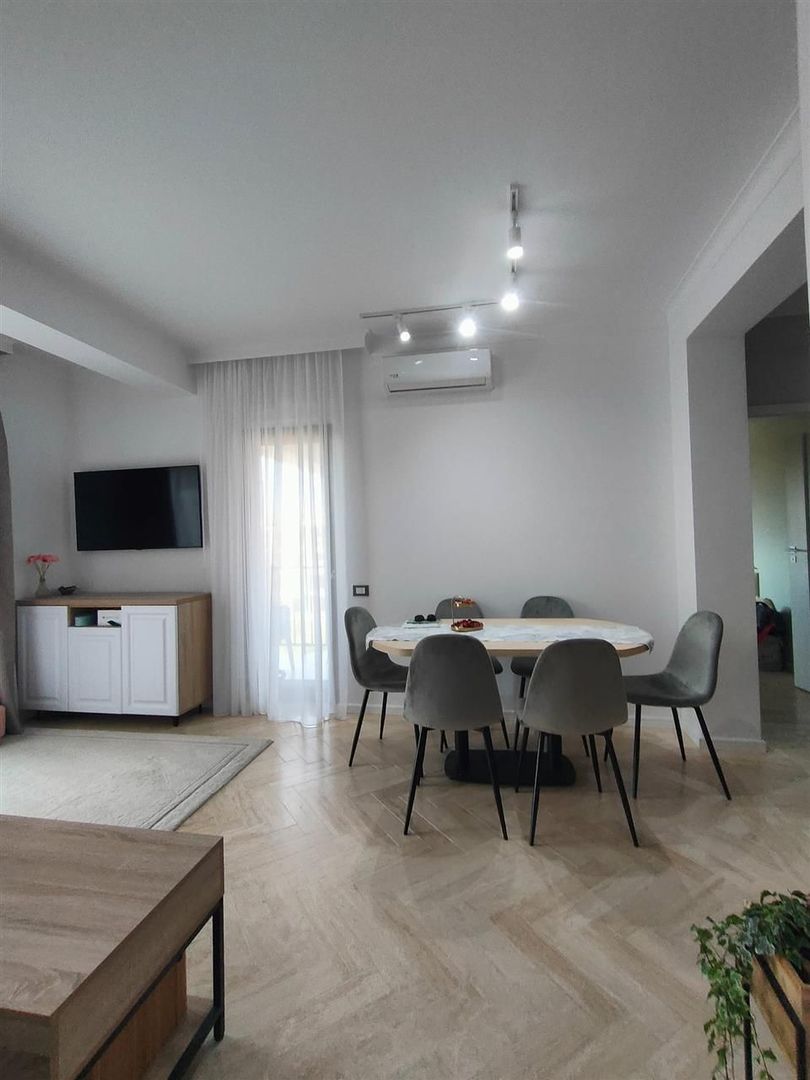 Apartament  3 camere in bloc nou cu parcare privata in zona centrala - Poză 14