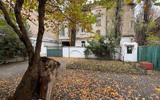Imobil comercial si piscina functioala Piata Victoriei - Poză 1