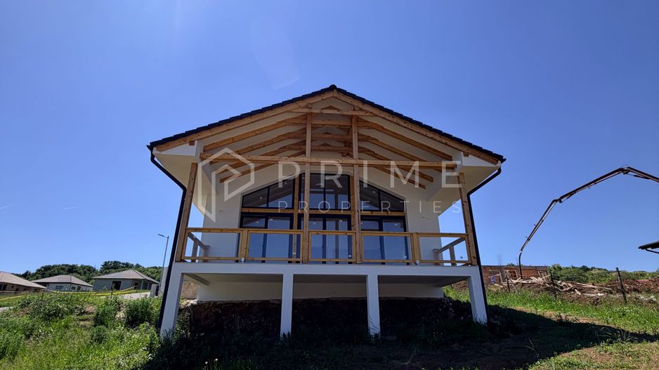 Vilă chalet modern cu perete panoramic de sticlă - Livezeni, Mureș - Poză 16