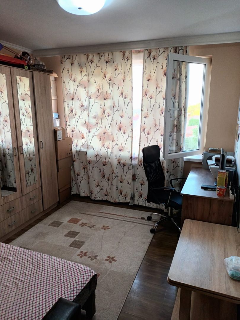 Ag EUROPA vinde ap 2 cam 68mp la etajul 6 în zona BURDEA. - Poză 5