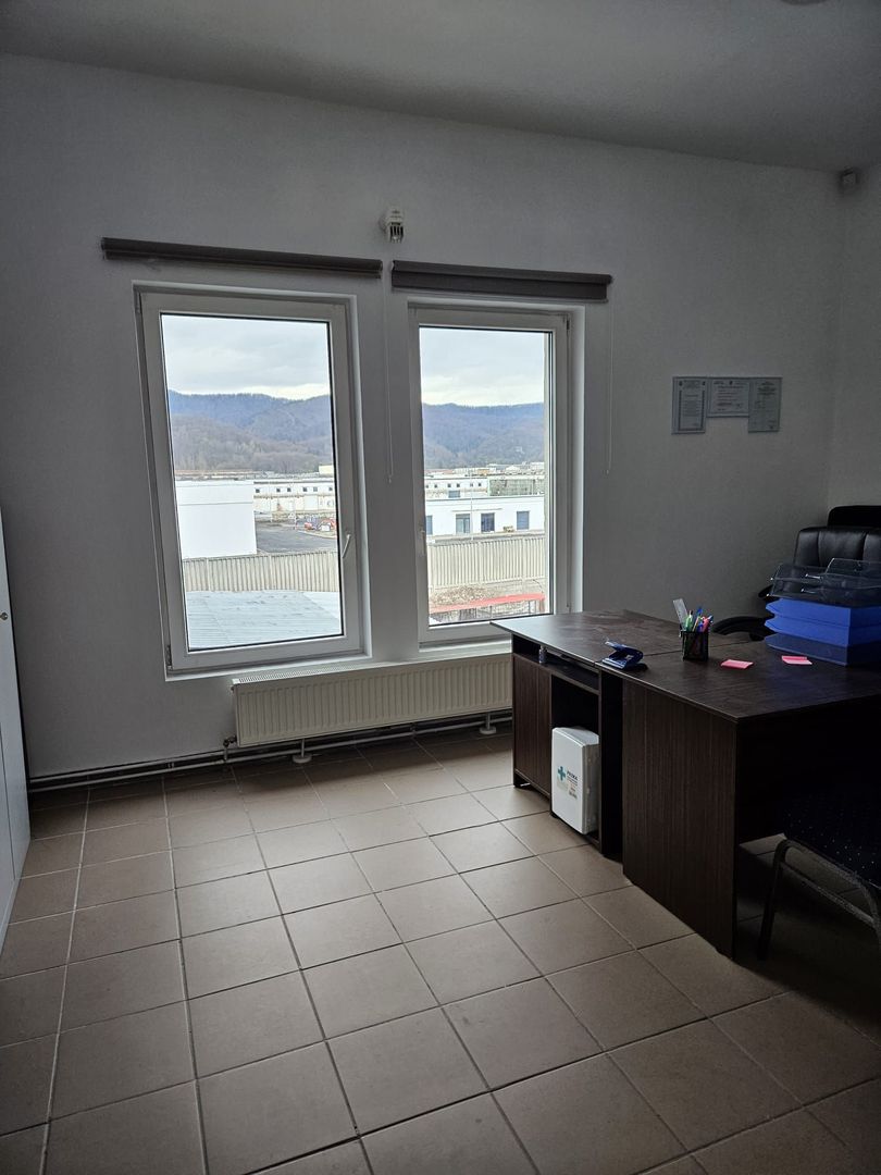 Exclusivitate- spațiu pretabil birouri - Poză 12