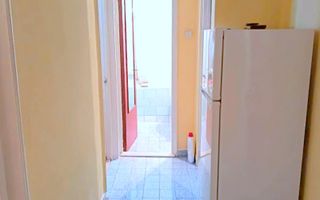 De vanzare apartament cu 2 camere, Micro 13, parter, 50.000 euro - Poză 8