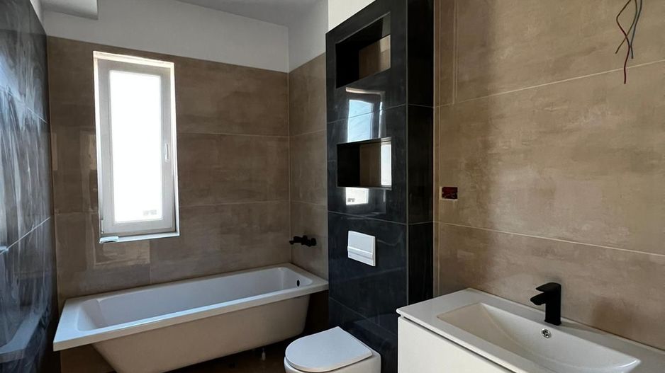 De vanzare Duplex de lux cu regim de inaltime P+1+ M. - Poză 9