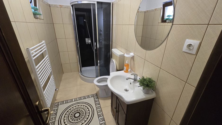 Restaurant 90 persoane+terasă 120 persoane,posibili asociere - Poză 13