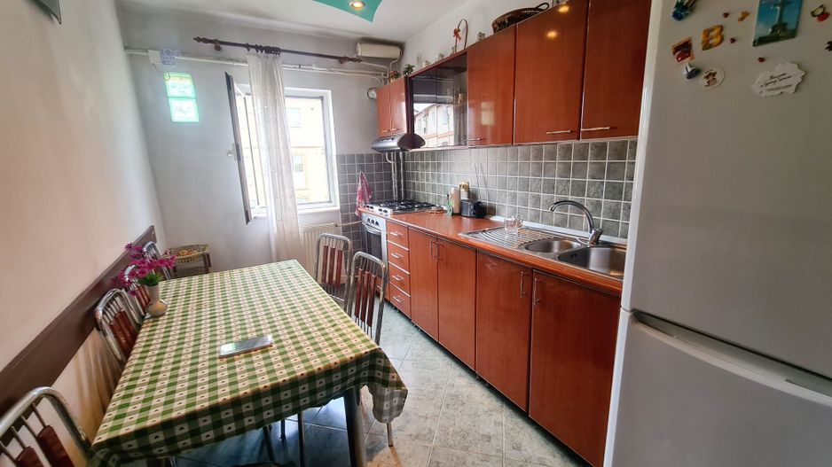 Apartament 3 camere - Centru - Etaj 4/5 - Poză 7