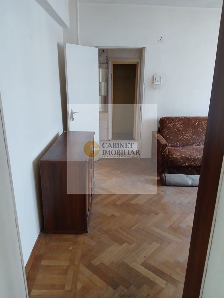 3 camere I Piata Mihail Kogalniceanu I De renovat I Etaj 4 - Poză 3