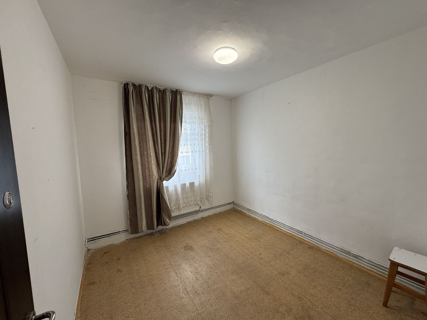 Apartament cu 2 camere in Tractorul, Strada General Mociulschi - Poză 15