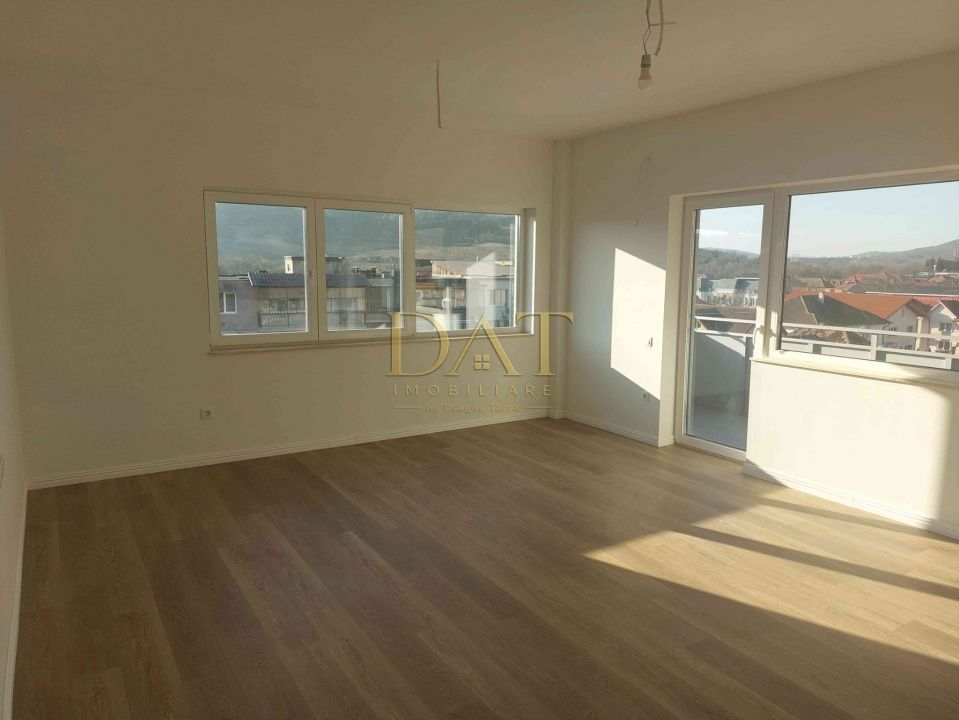 Apartament cu 3 camere | finisat | 75 mp | zona Regal - Poză 1