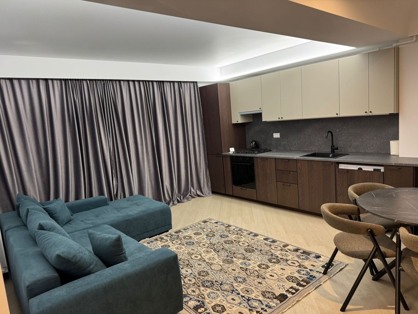 Apartament 2 camere de inchiriat  | Cortina North - Poză 1