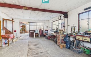 Casă cu 4 camere, curte și atelier mecanic - Sebeș - Poză 11