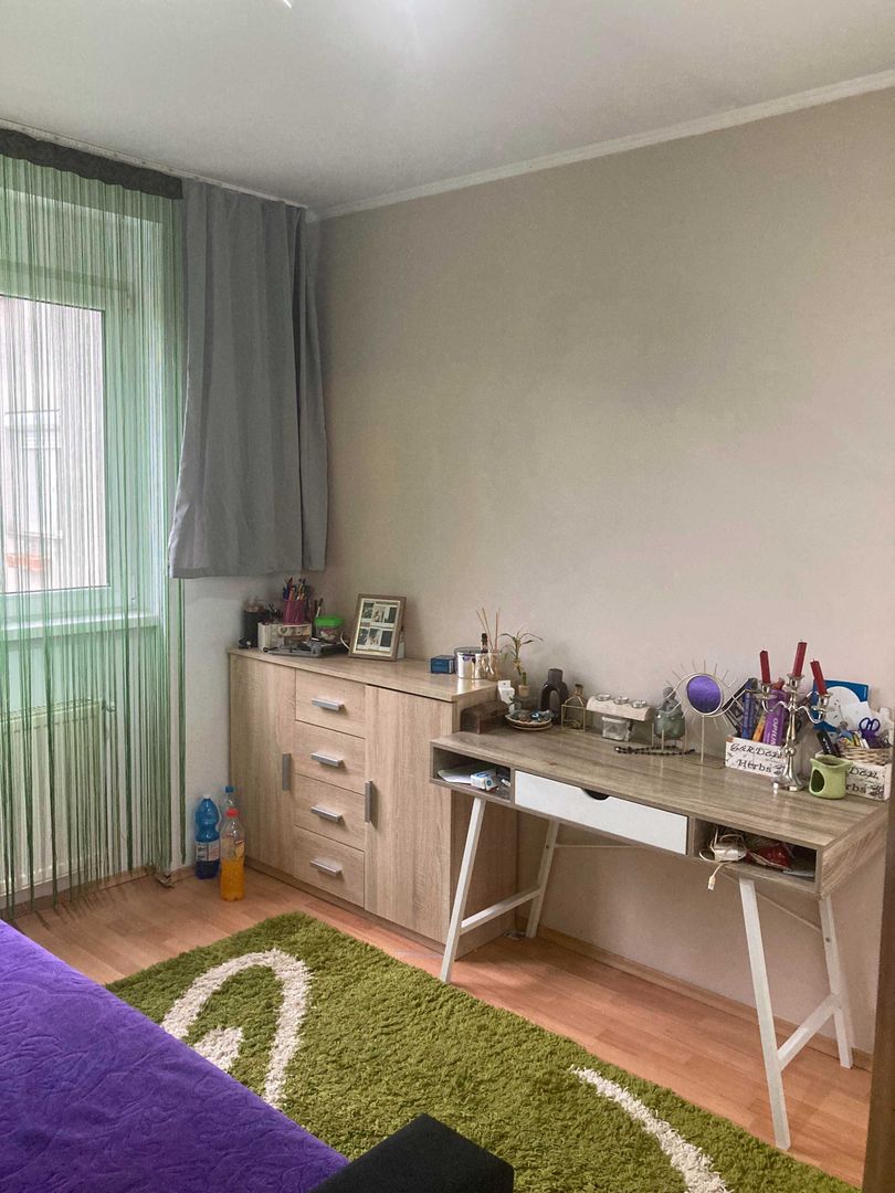 Vând apartament cu 3 camere - Poză 4