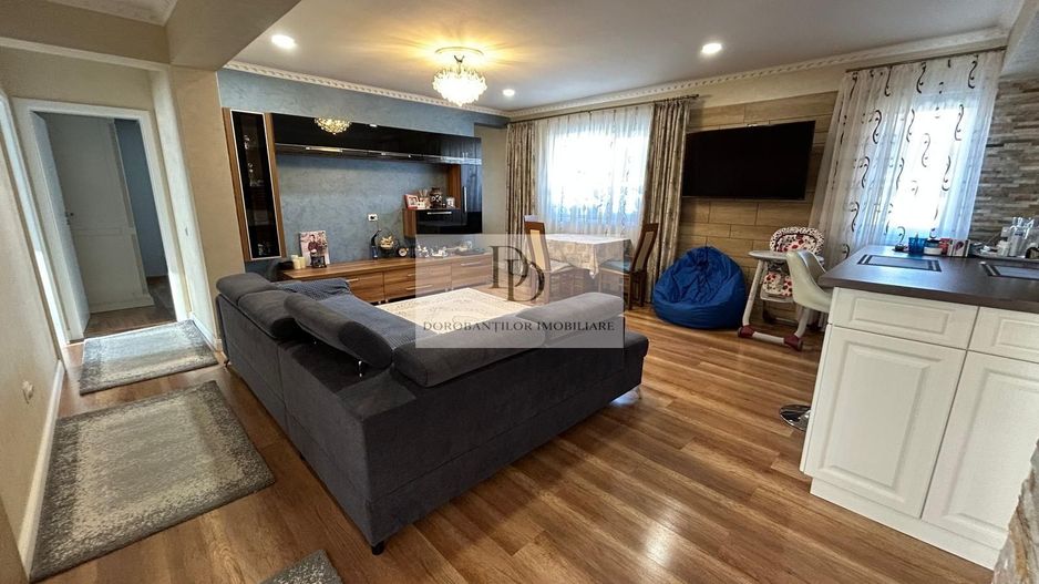 Apartament 4 camere singur pe nivel + 50 mp Pod + 2 Parcari | Oașului - Poză 3