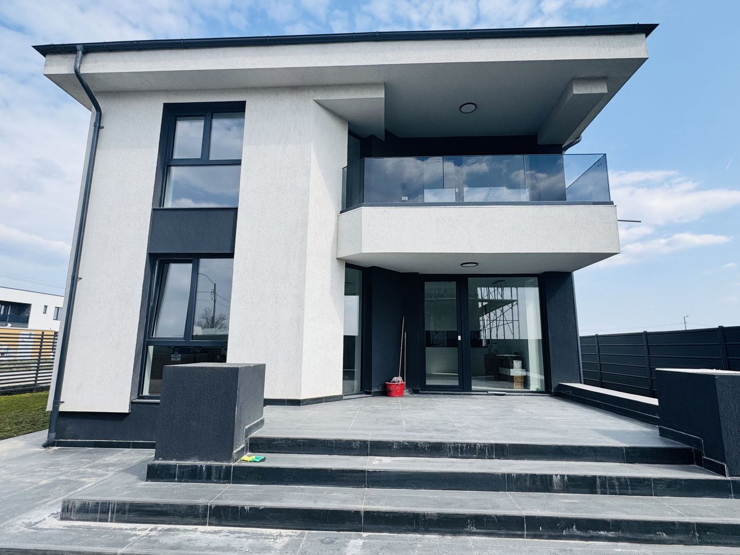 Vila moderna Tunari, asfalt si toate utilitatile, curte MARE, 0% Comision - Poză 3