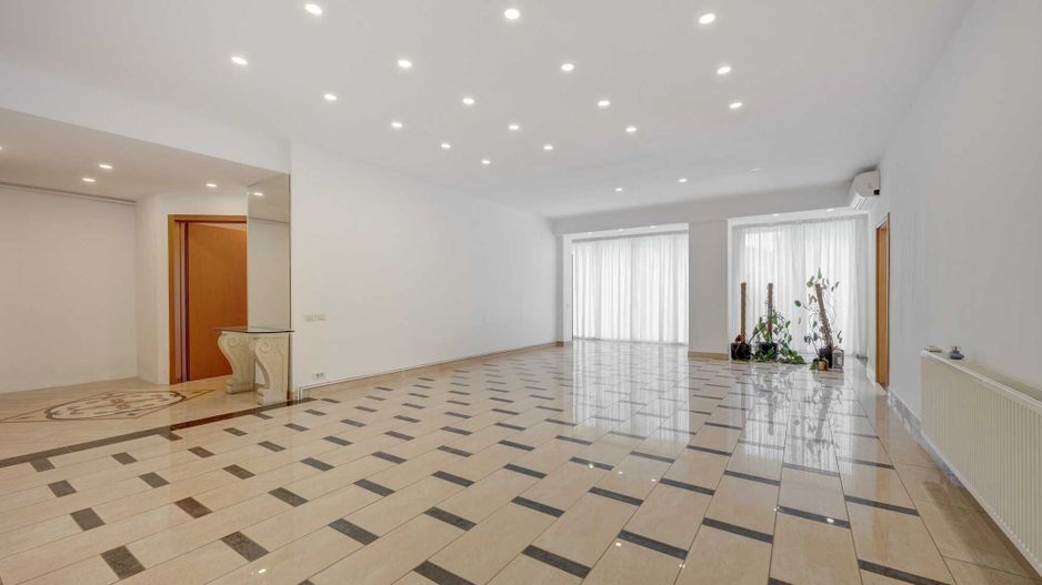 Apartament superb 5 camere I Zona Primaverii I View parc - Poză 1