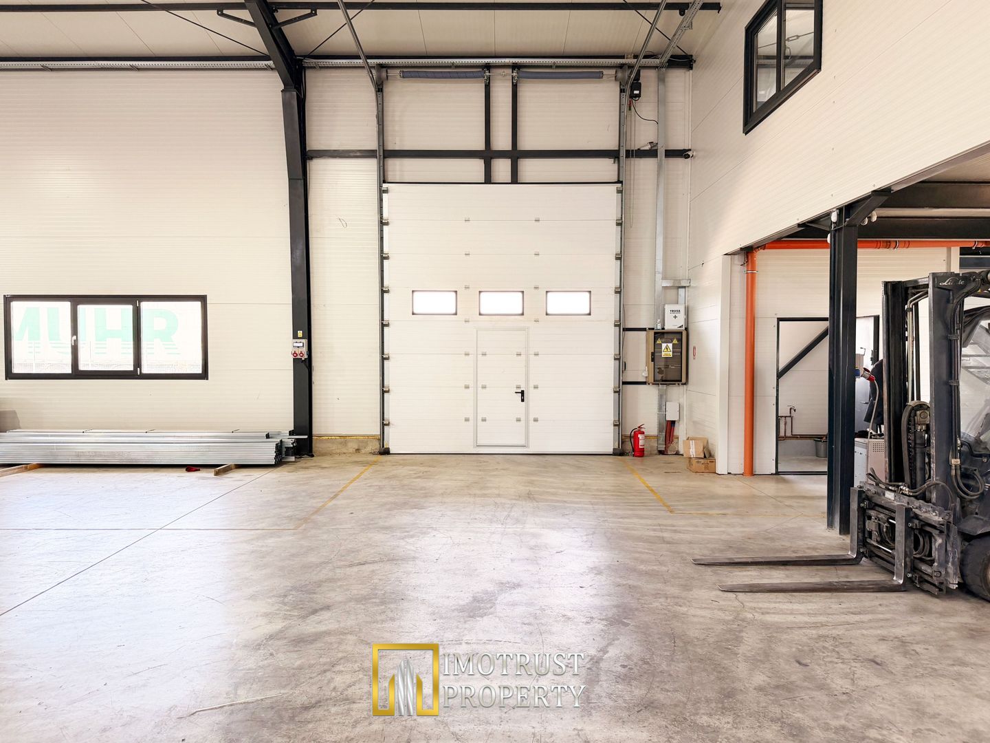 Hala industrială închirere – Vladimirescu, jud. Arad 500 mp - Poză 2