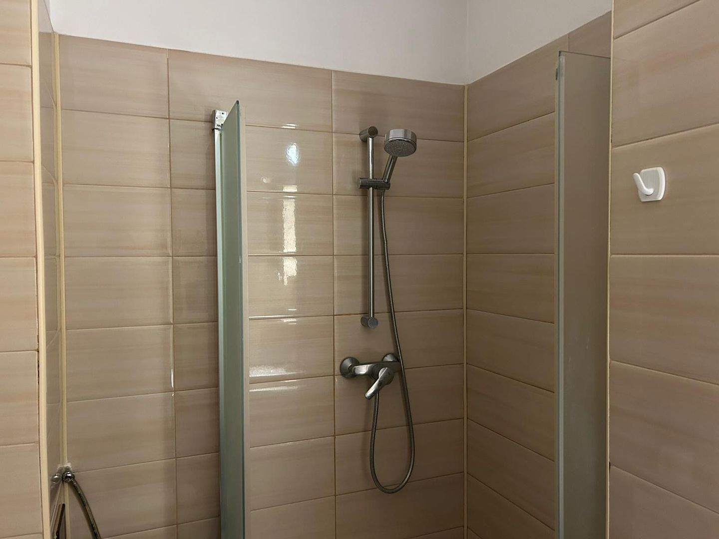 AP. 3 CAMERE VITAN, CENTRALA, PARCARE INCLUSA, METROU 15 MINUTE - Poză 14