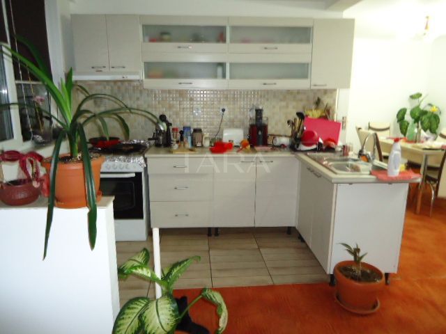 Casă / Vilă de vanzare in Floresti zona Lidl. - Poză 1