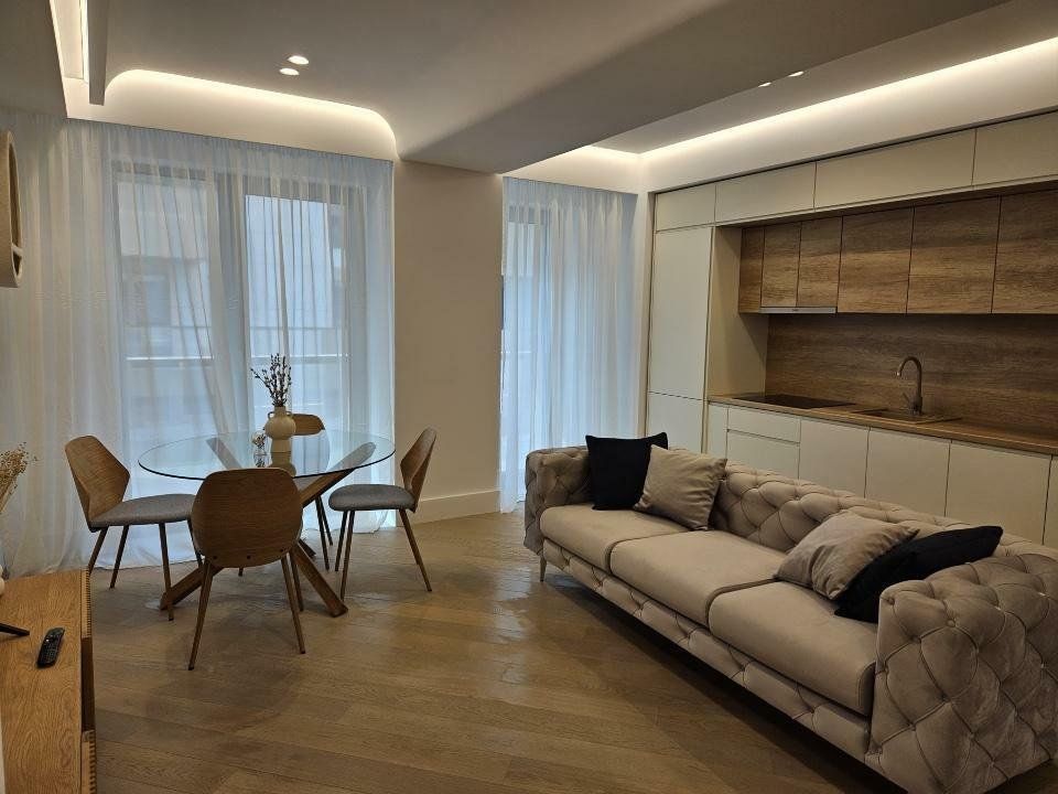Cortina126, inchiriere apartament 3 camere + 2 locuri de parcare , 1700 EUR+TVA - Poză 8