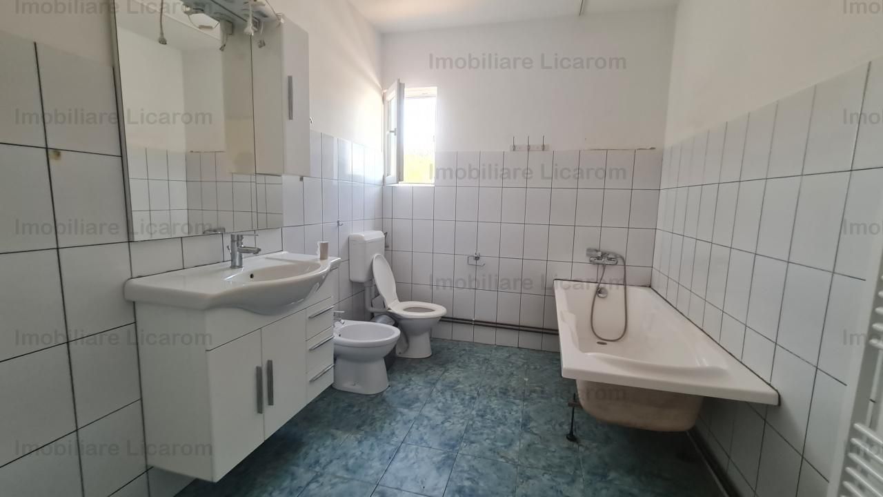 Proprietate in Cristian cu trei constructii+o fundatie,450000euro - Poză 27