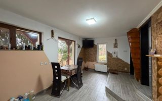 Casă de  vânzare cu vedere panoramică - Poză 6