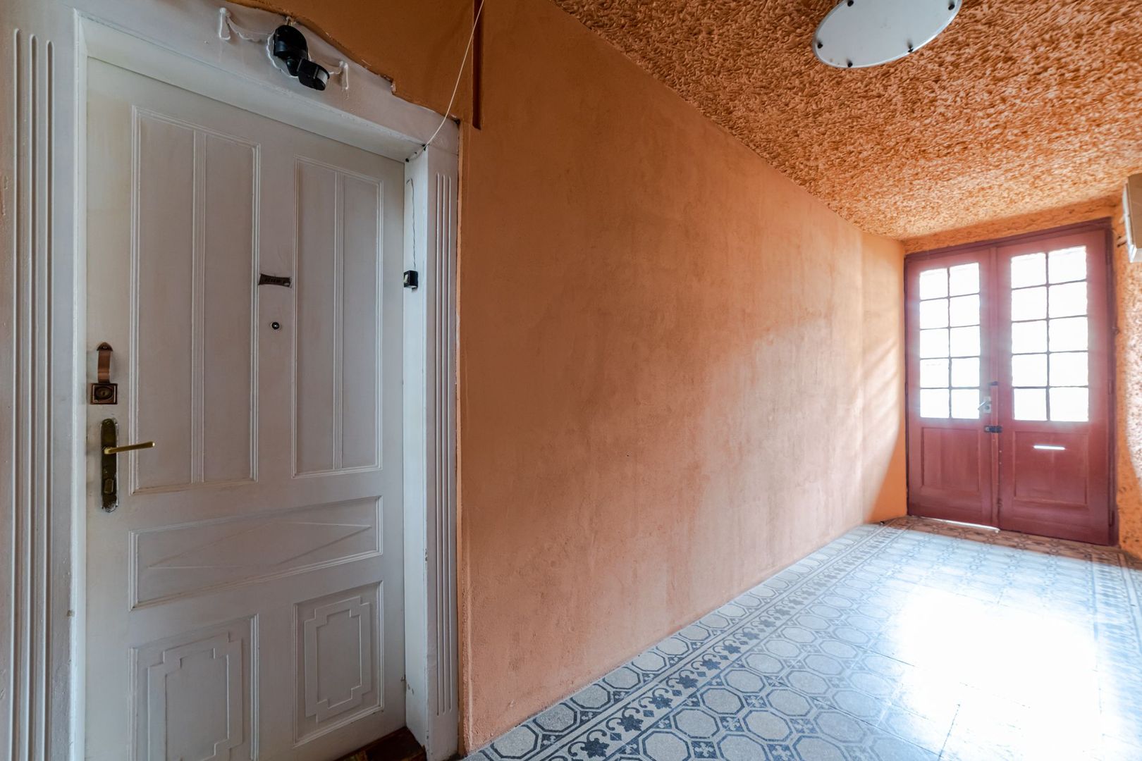 Proprietate vândută Apartament primitor într-o clădire deosebită - Poză 10