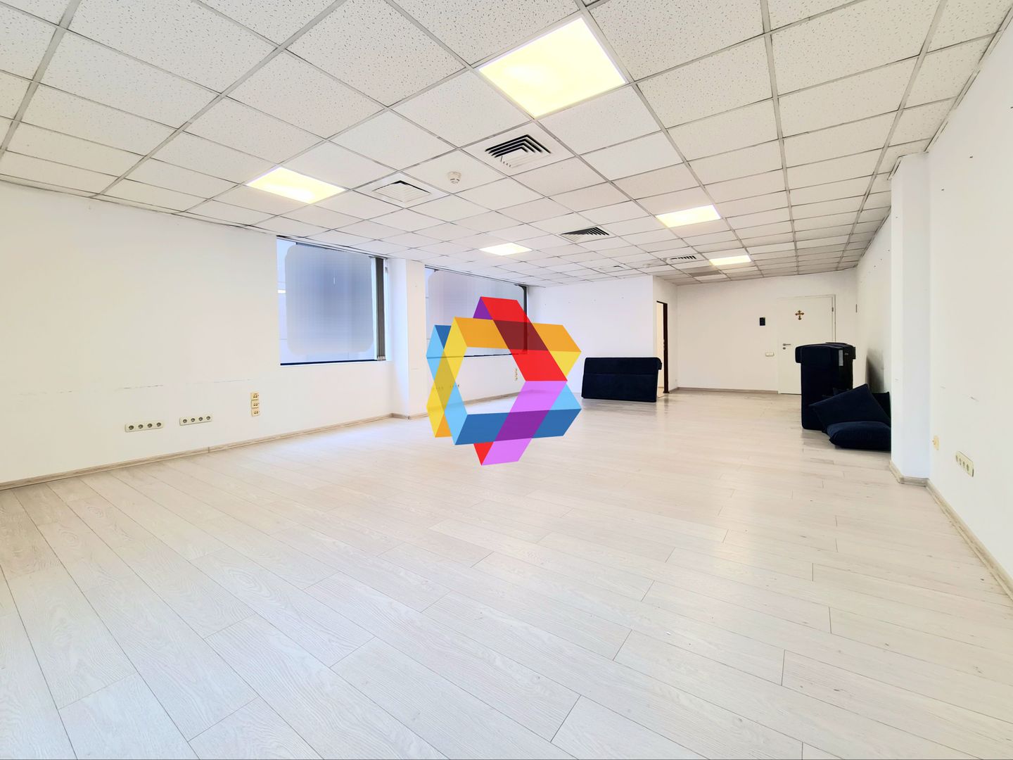 Spatiu birouri de închiriat Brasov - 84 mp # spatii-comerciale-brasov.ro - Poză 2