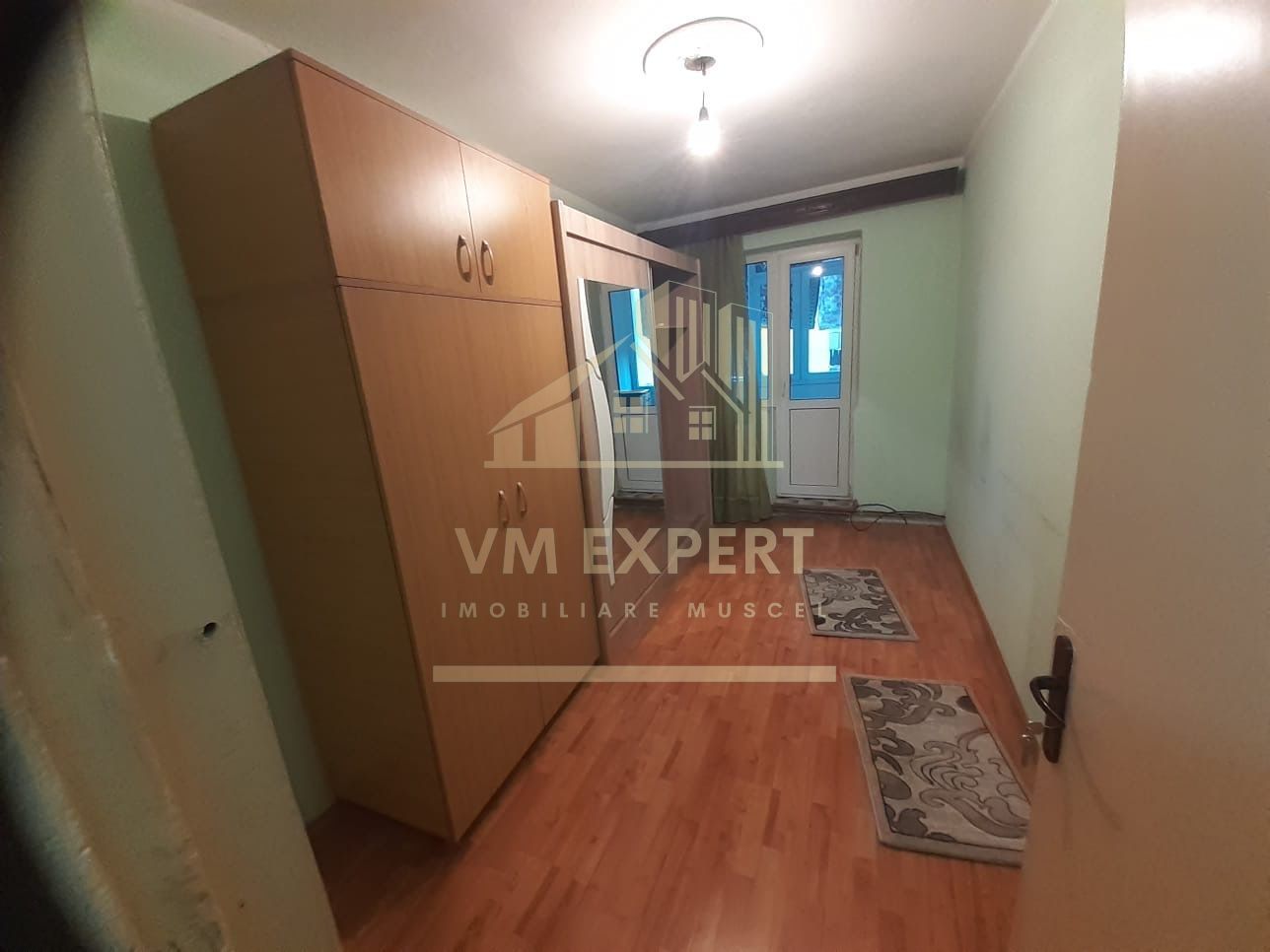 APARTAMENT 3 CAMERE ETAJ 2 ROTUNDA  CAMPULUNG - Poză 6