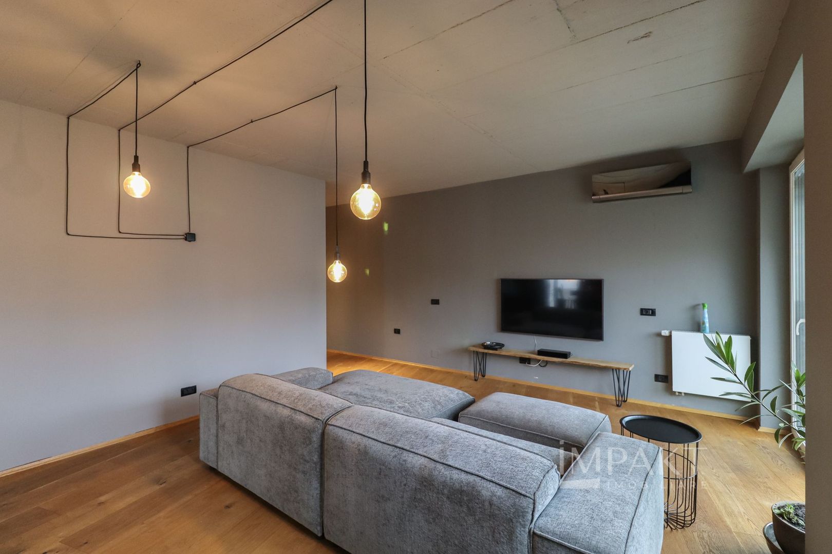 Apartament cu doua camere, stil industrial, zona Parcului Central! - Poză 5