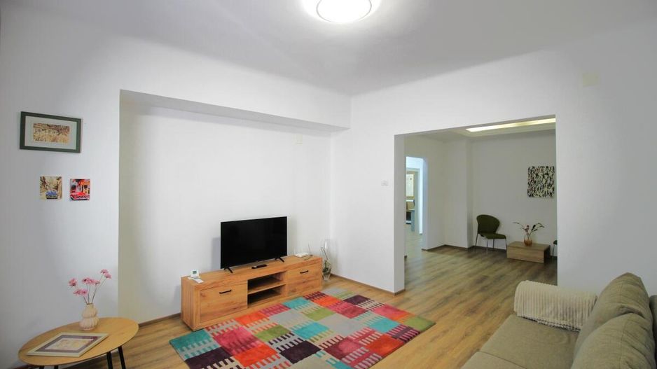 Piata Romana, 4 camere 138 MP total, Etaj 2/9, renovat - utilat, liber - Poză 29