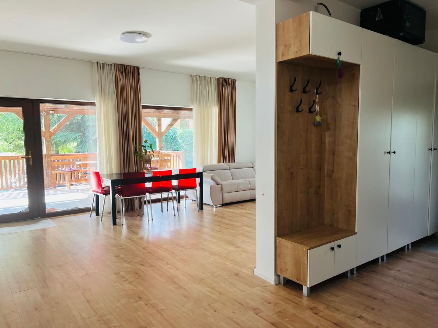 De inchiriat Casa moderna 160 mp teren 1000 mp Tocile Sadu - Poză 8