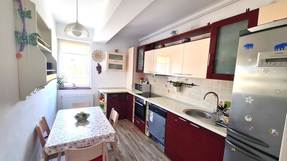 🏡 Închiriez Apartament cu 2 camere, 64 mp, centrală proprie, 1 Decembrie 1918 - Poză 4