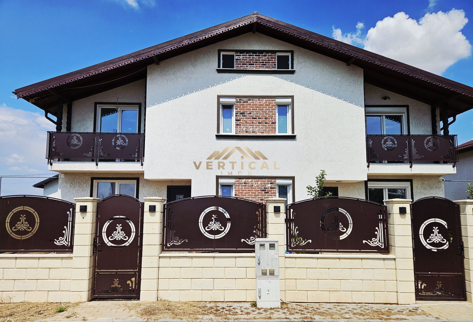 Vila 4 camere | 2 bai | teren 200 mp | Centru comuna - Poză 5