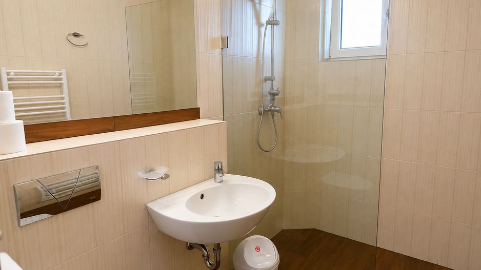 Apartament penthouse cu 5 camere | 2 băi | Terasă | Calea Dumbrăvii - Poză 7