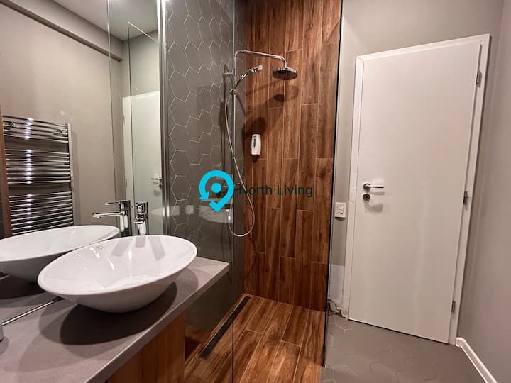 OCAZIE APARTAMENT CU LICENTA AIRBNB NORTH LIVING 100% CENTRUL ISTORIC - Poză 9