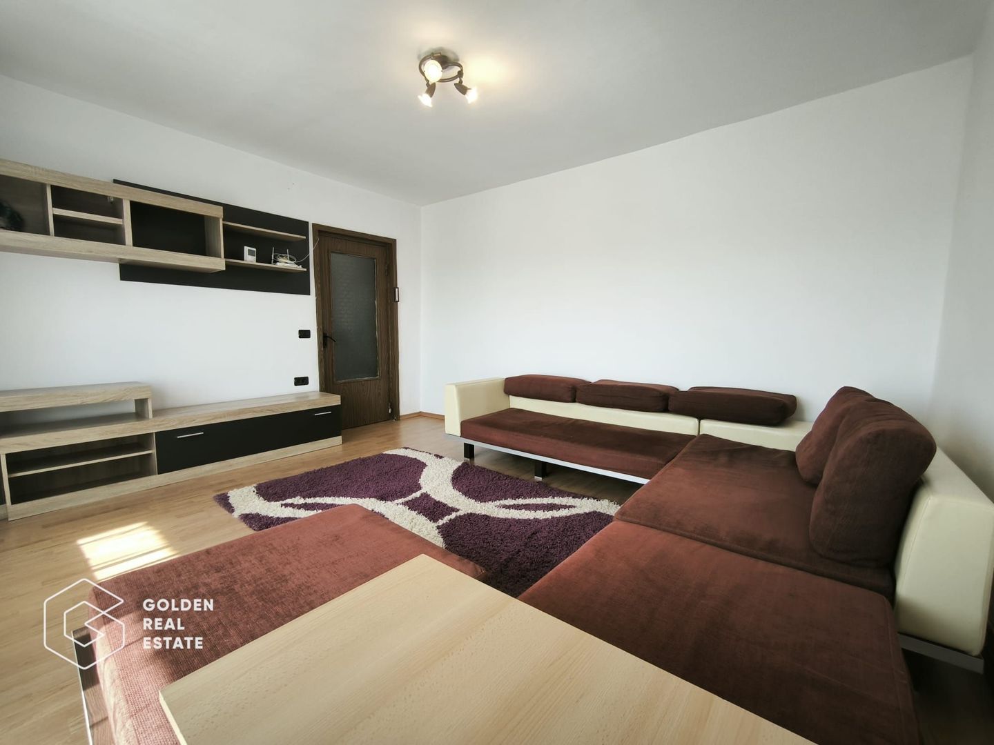 Apartament cu 3 camere, in Micalaca,  75 mp - Poză 3