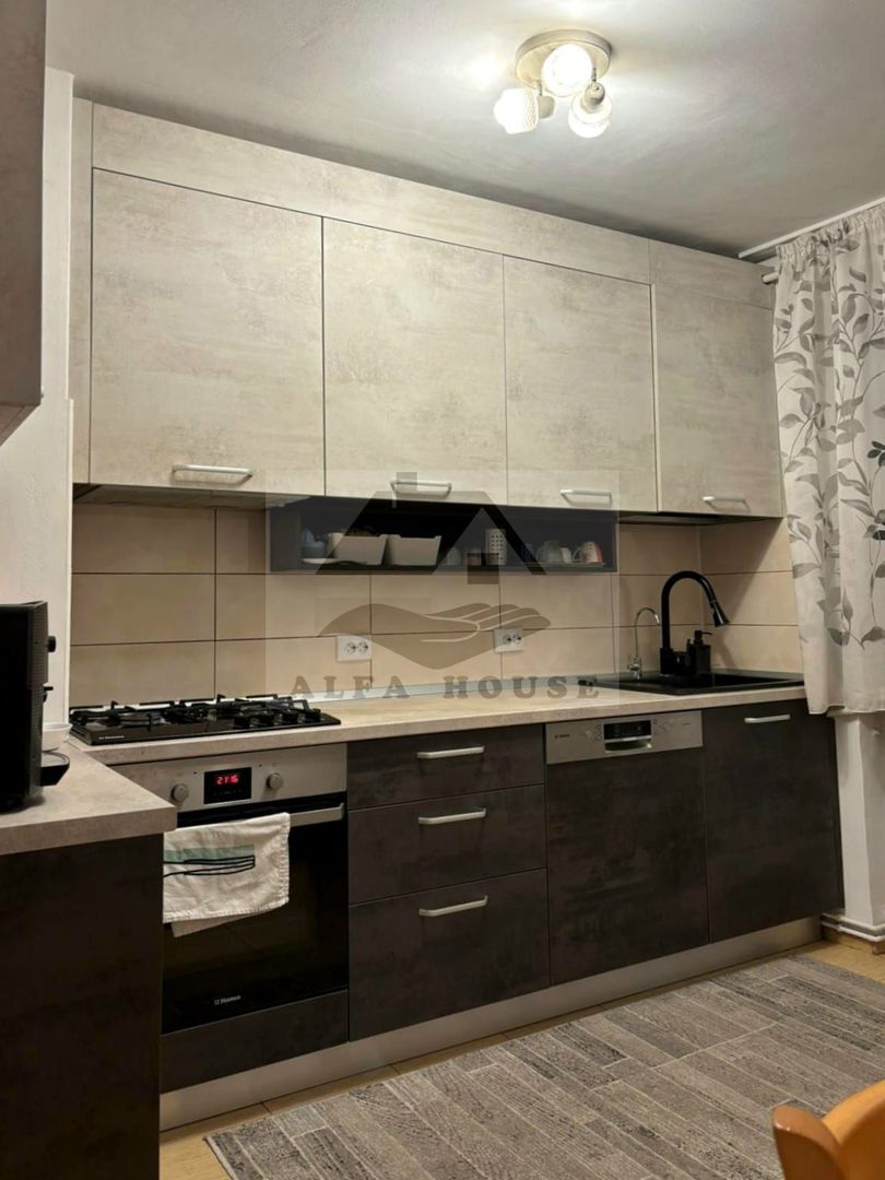 Apartament cu patru camere, zona Centrul Civic - AFI Mall,  74 mp - Poză 4